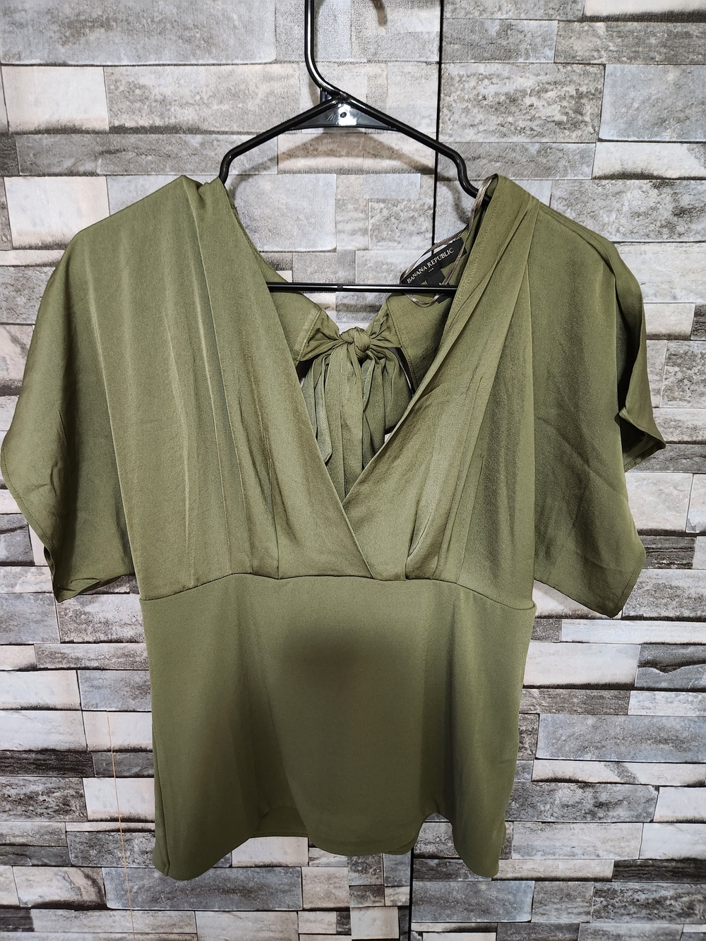 Banana Republic Olive Green V-Neck Tie-Back Women's Blouse